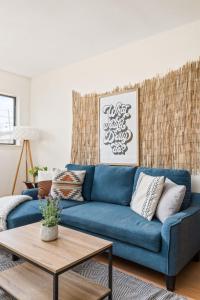 Dollys Dreamhouse, Mean Girls Retreat Unit 8