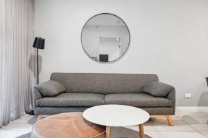 13H Friendly Pool Gym Central location Abnb-Style 1 BR Apt