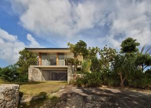 Lebar - Bespoke 3 Bedroom Home with Uluwatu Ocean Views