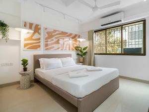 Aura 2BHK Bandra W by The Bombay Home Company