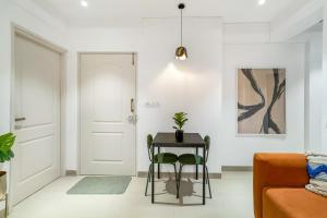 Aura 2BHK Bandra W by The Bombay Home Company