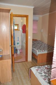 Classic Triple Room room in Guest House na samburova