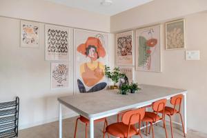 Tao Private 3BHK in Bandra