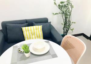 Brand New Entire House, 2BR, 2TB, Pool, Parking