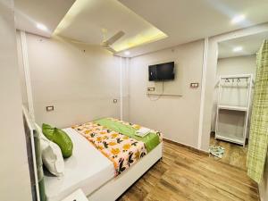 Nirvana inn , near ram mandir