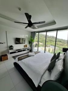 Twin Sands Resort Penthouse