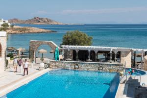 Contaratos Beach Hotel Paros Greece