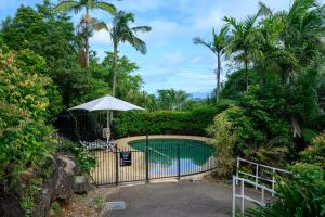 Oasis 2 bedroom Apartment with buggy