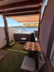 Apartmani More Luxury apartment with whirpool and terace 50 m2