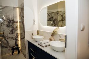 B15 - Golden Terrace Suite