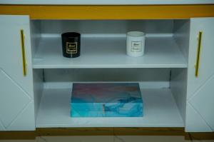 Minimalist Escape Executive One Bedroom with WIFI