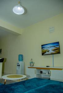 Minimalist Escape Executive One Bedroom with Netflix and WIFI