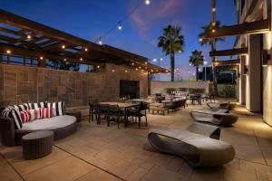 Hampton Inn & Suites - Napa, CA