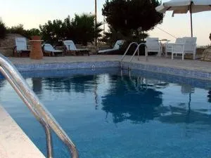 Castel Villa - Áyiai Paraskiaí