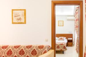 Junior Suite room in Tristar Hotel