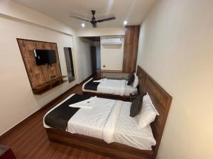 Hotel Kaushiki Palace