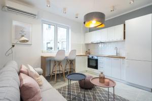 Cozy Design Apartament in Magheru
