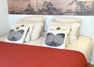 La Maison Cavet 5 Appartements de standing au coeur du village : photos des chambres