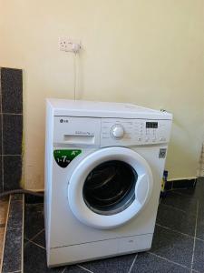 Perfect Palm Condos-F16