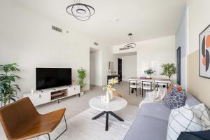 Silkhaus Vacation Homes Premium 2BDR with Maid Room in Al Reem Island