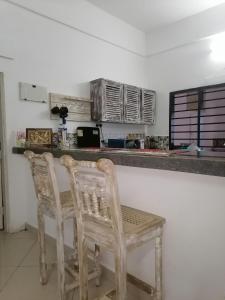 Mavericks Convenient 2 BR in Dianis CBD