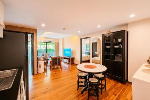 The Title Rawai Beachfront (Sea paradise)