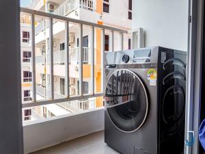 Appartement cosy avec vue piscine a Phra Tamnak