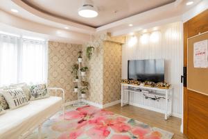 Devi Suite 2BR BGC Taguig