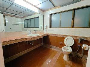 HOSHTEL99 - LUX - Stay, Cowork and Cafe - Luxurious Twin Bungalow