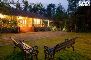 StayVista at Green Pastures - Bonfire and Views