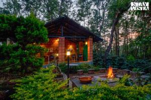 StayVista at Green Pastures - Bonfire and Views