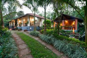 StayVista at Green Pastures - Bonfire and Views