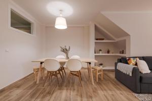 Santos Gem III - Central Space in Trendy Neighborhood