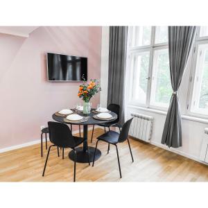 Prague Center Apt - 2 min to Wenceslas Sq, Praha 1