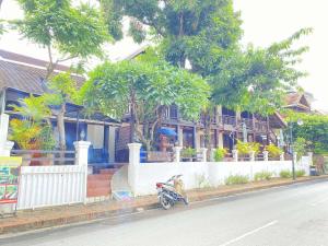 Luang Prabang Golden Lotus Villa River View