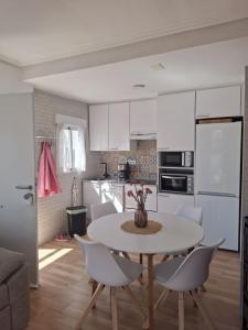 Mysigt boende endast 200m till Stranden