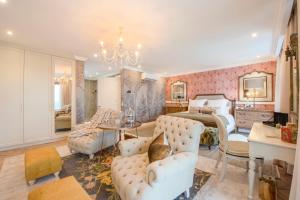 The Weinberg Urban Pods