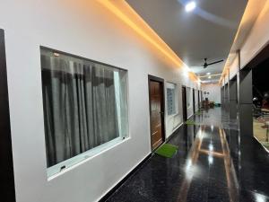 Ananya Hotel and Restaurant Naimisharanya - Ubytování bez kategorie ve městě Naimishāranya