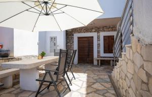 2 Bedroom Amazing Apartment In Pula