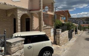 Awesome Apartment In Okrug Gornji With Wifi