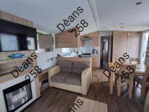 Deans Snowdon Summit 109