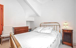 Maisons de vacances 2 Bedroom Nice Home In Port Vendres : photos des chambres