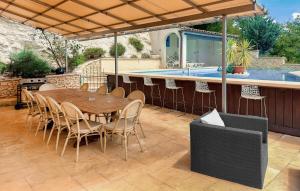 Maisons de vacances Maison Avec Piscine Privee : photos des chambres