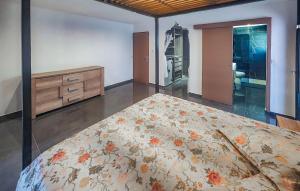 Maisons de vacances Amazing Home In Nissan-Lez-Enserune With Wifi : photos des chambres