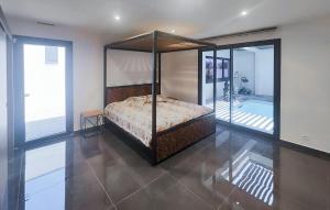 Maisons de vacances Amazing Home In Nissan-Lez-Enserune With Wifi : photos des chambres