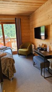 Hotels Le Chalet Blanc Hotel & Spa : Chambre Double Classique avec Balcon