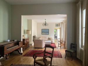 Maisons de vacances La Maison de la Glycine - Situee en plein coeur de ville : photos des chambres