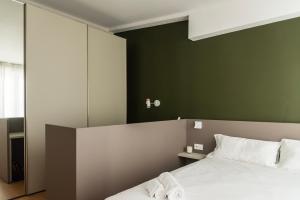 Youhosty - Zanella 68