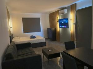 Nissi Avenue Studios