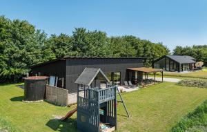 Gorgeous Home In Hadsund With Kitchen